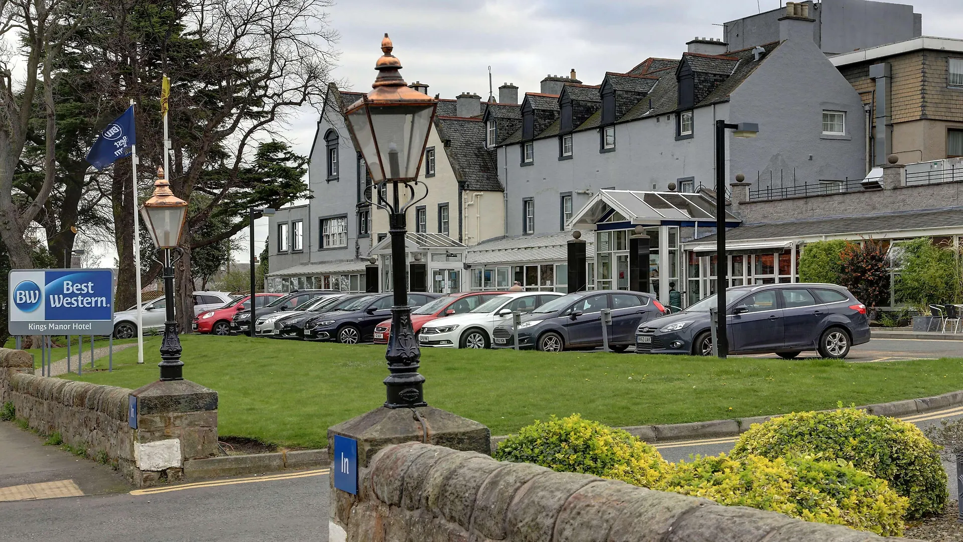 10 Family Hotels Near The Georgian House Worth Booking