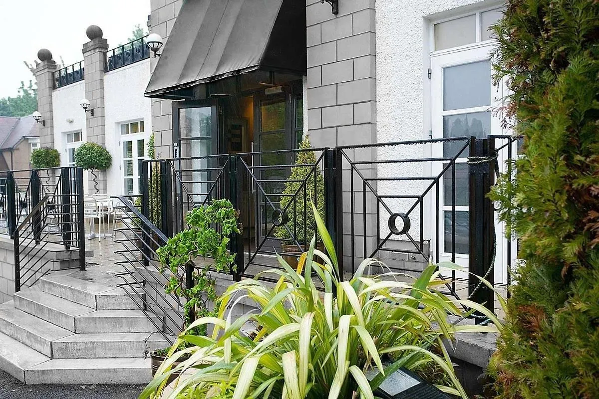 4 Golf Hotels Near Callendar House Worth Booking